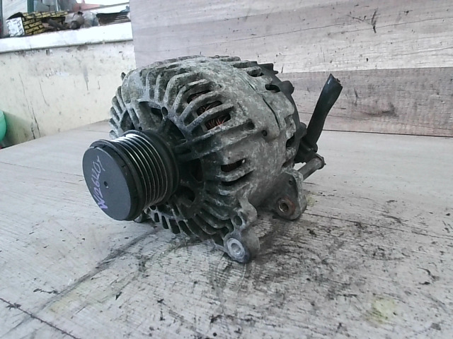 AUDI A3 2003.05 - 2005.09 Generátor.benzines bontott alkatrész