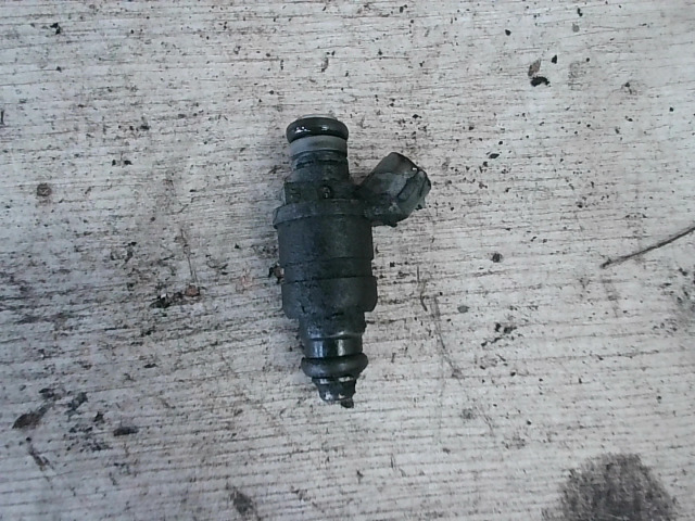 AUDI A3 2008.05 - 2012.08 Injektor befecskendező hengerenkénti bontott alkatrész