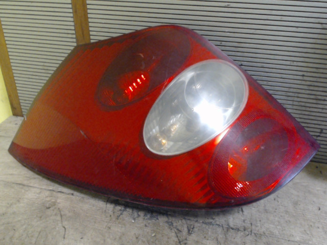 RENAULT LAGUNA 00-05 Bal hátsó lámpa bontott alkatrész